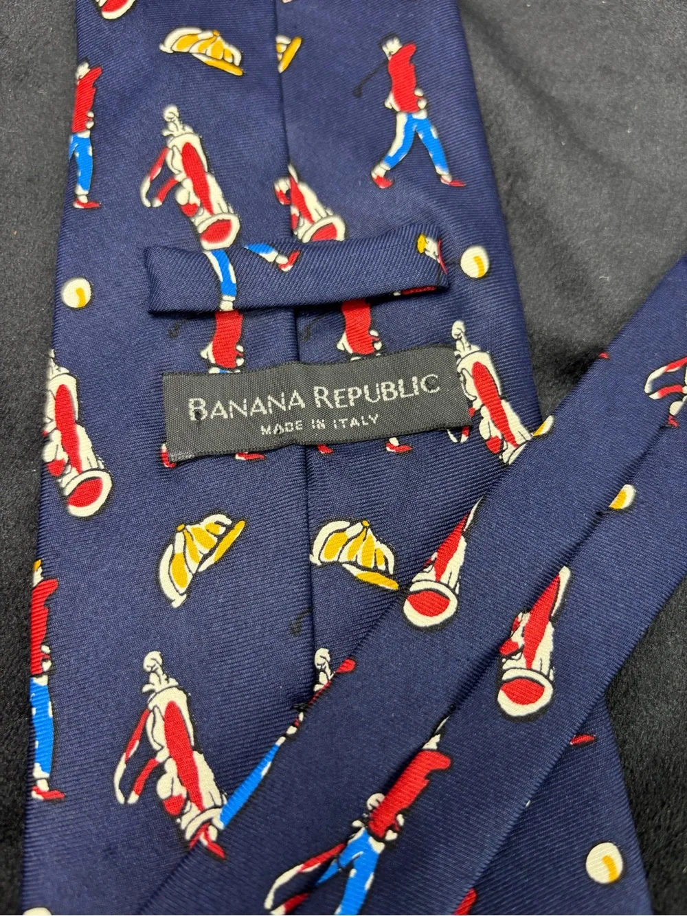 Banana Republic Made in Italy Golf Novelty Silk Tie – Navy Blue Golfer Print